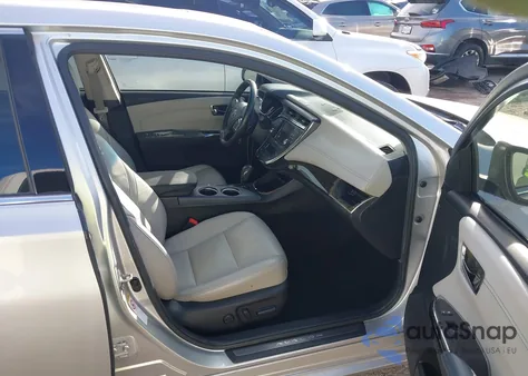 2014 Toyota Avalon Limited z USA, uszkodzony, nr VIN 4T1BK1EB2EU129341